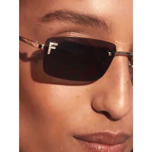 NEW!!  Fendi FE4172US 32E Gold Brown Sunglasses Authentic main image 12